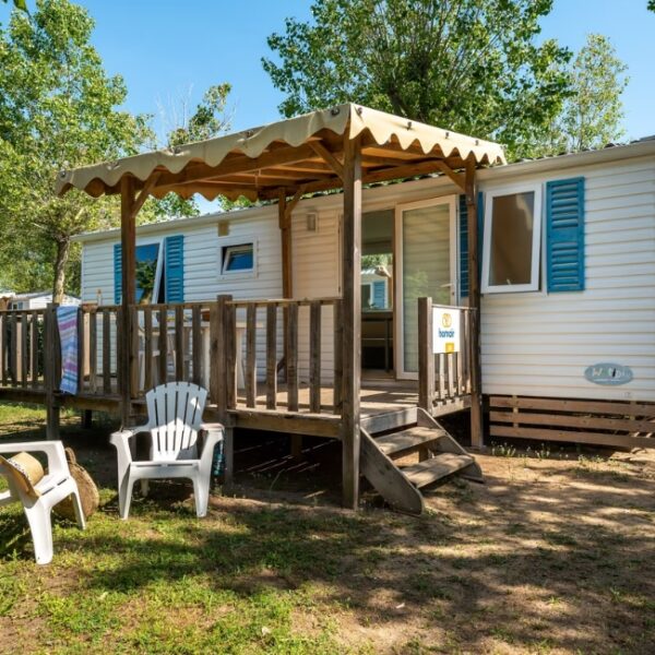 Mobil-home animaux admis au Camping La Baie de Kernic, à Plouescat, dans le Finistère (Bretagne)