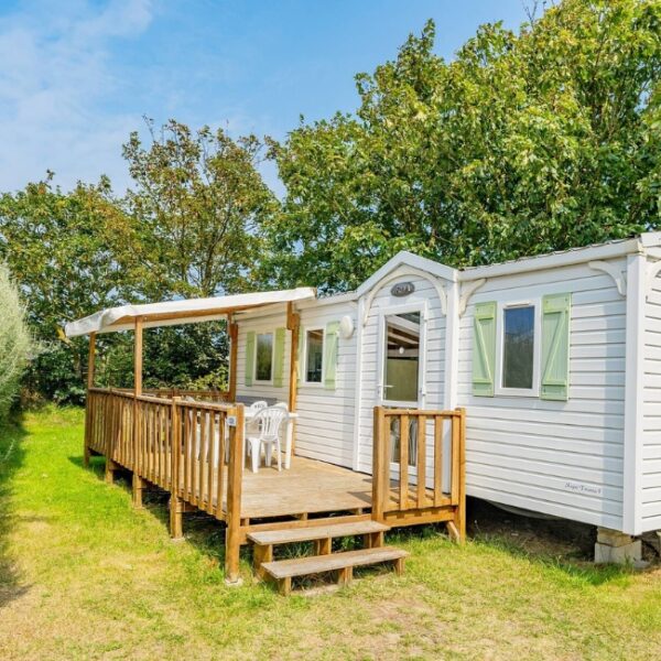 Mobil-home chiens acceptés au Camping La Baie de Kernic, à Plouescat, dans le Finistère (Bretagne)