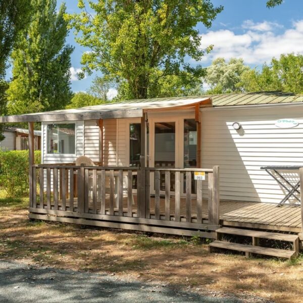 Mobil-home animaux admis au Camping Clos Cottet, à Angles, en Vendée, près de la Tranche-sur-Mer
