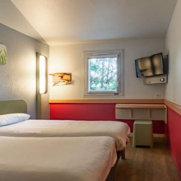 Chambre del' Ibis Budget à Pontault-Combault en Seine et Marne