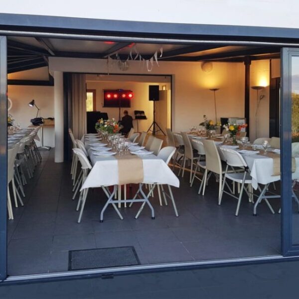Salle de réception des Gîtes Les Hauts de Toulvern à Baden en Bretagne