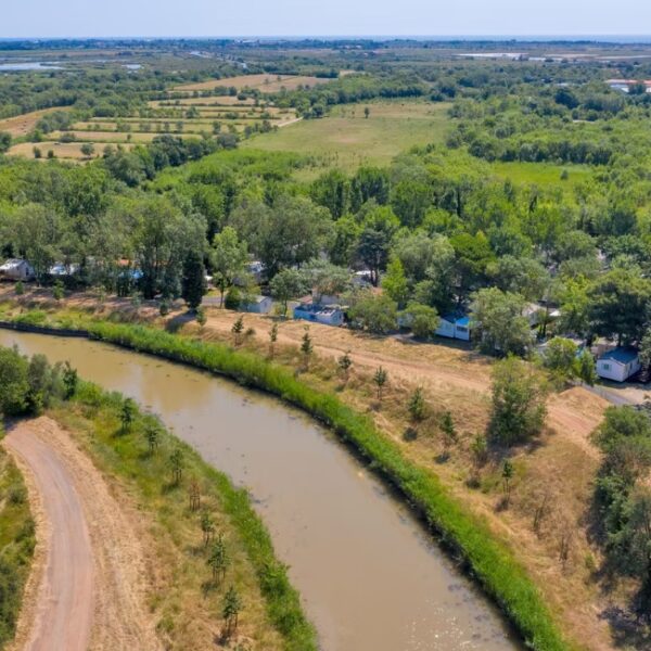 Camping près du Canal du Midi - Camping Parc des Sept Fonts, à Agde, dans l’Hérault