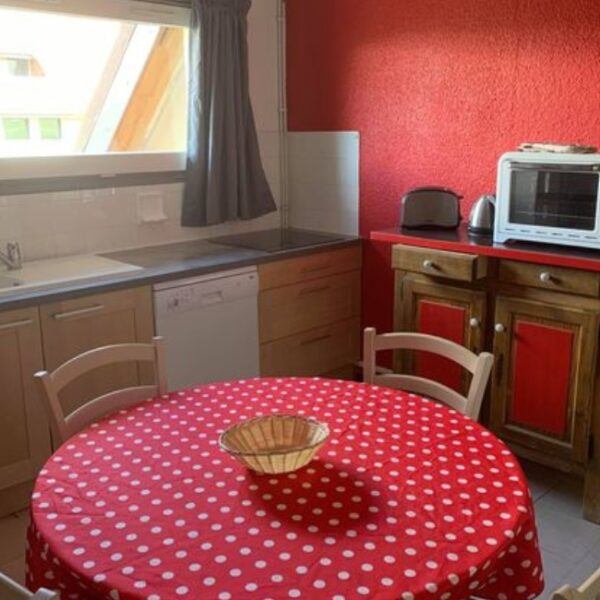 Cuisine du Village Vacances Le Piroulet à Vassieux-en-Vercors dans la Drôme