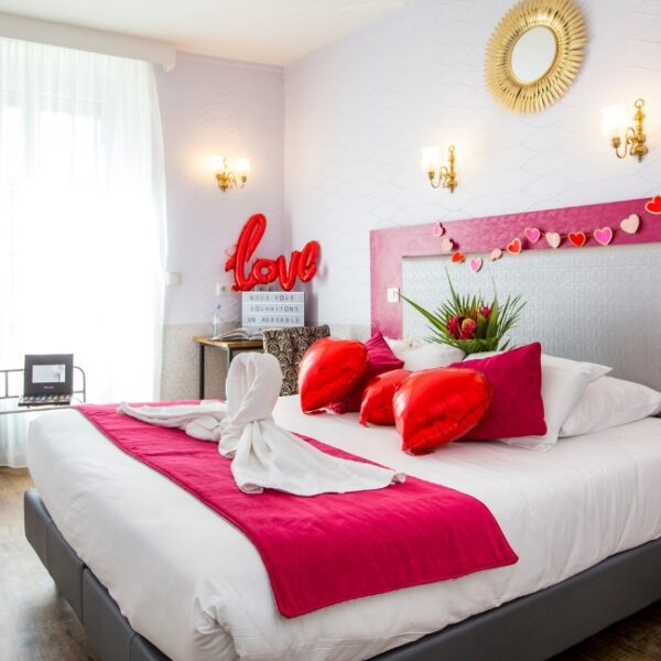 Chambre avec lit double à l'hôtel de Paris Montparnasse 3* (75)