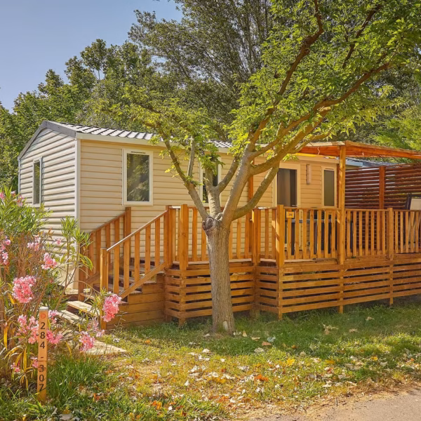 Mobil-home du du camping Homair La Plage d'Argens entre Fréjus et Saint-Aygulf sur la Côte d'Azur