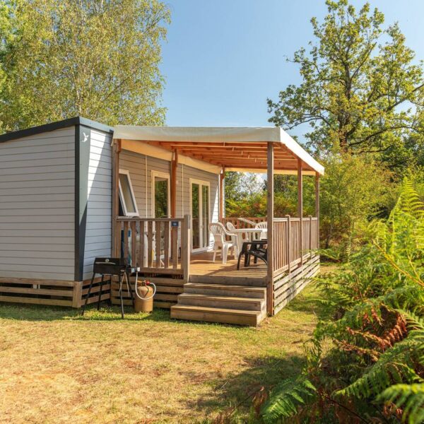 Mobil home du Camping Le Val d'Ussel à Proissans en Dordogne