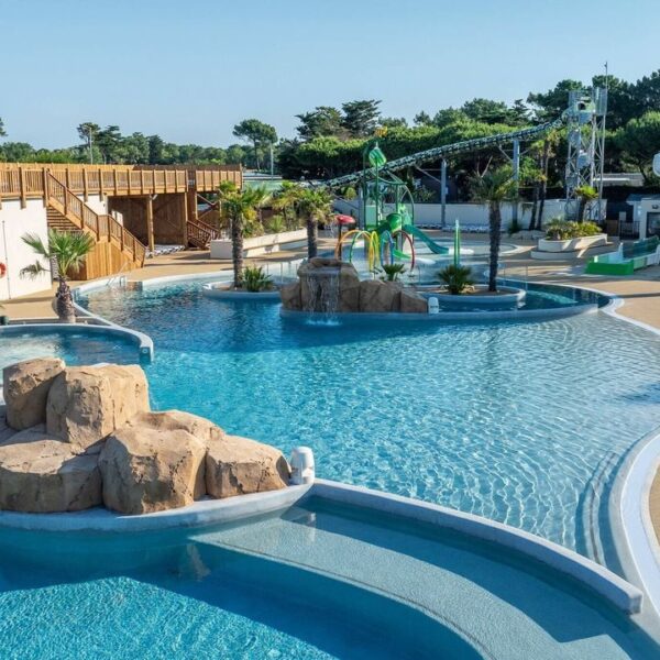 Piscine du Camping Domaine de Clarys à Saint-Jean-de-Monts en Vendée