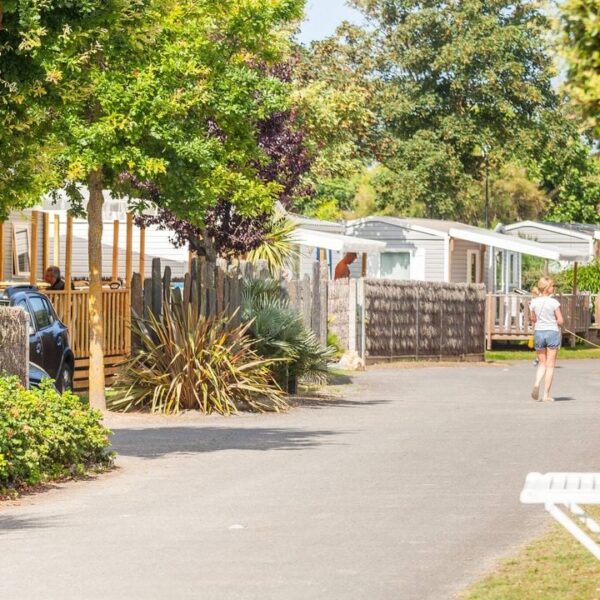 Allée du Camping Domaine de Clarys à Saint-Jean-de-Monts en Vendée