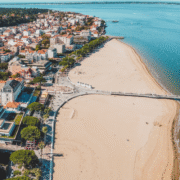 Bassin d'Arcachon où les chiens sont les bienvenus, en Gironde, en Nouvelle-Aquitaine