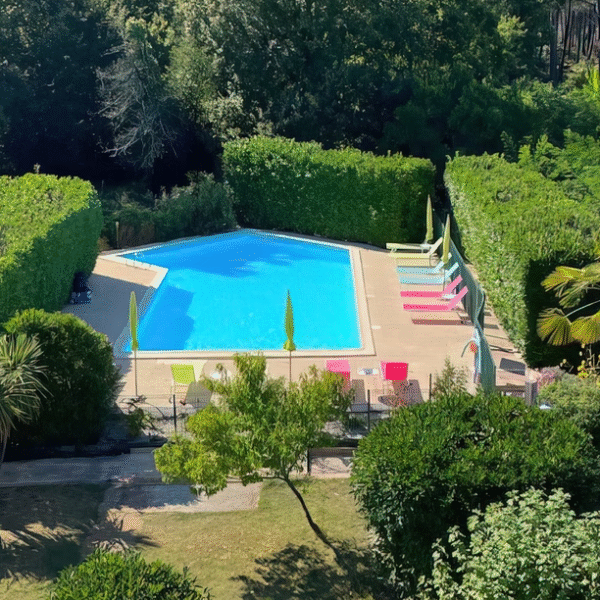 Piscine de l'Hôtel du Porge à Le Porge en Gironde