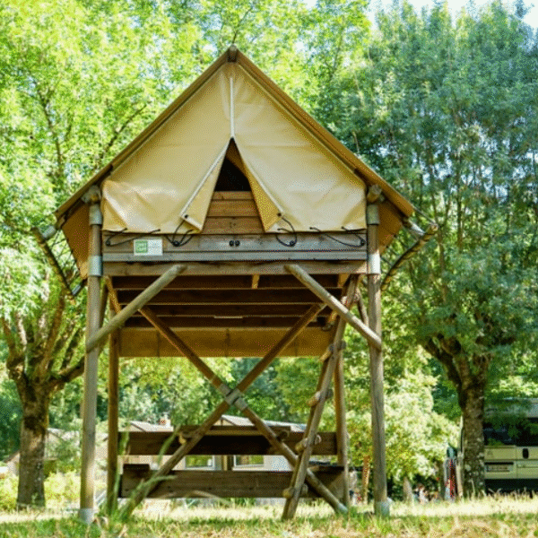 Hébergement insolite au Camping Sous les Pommiers en Normandie dans le Calvados