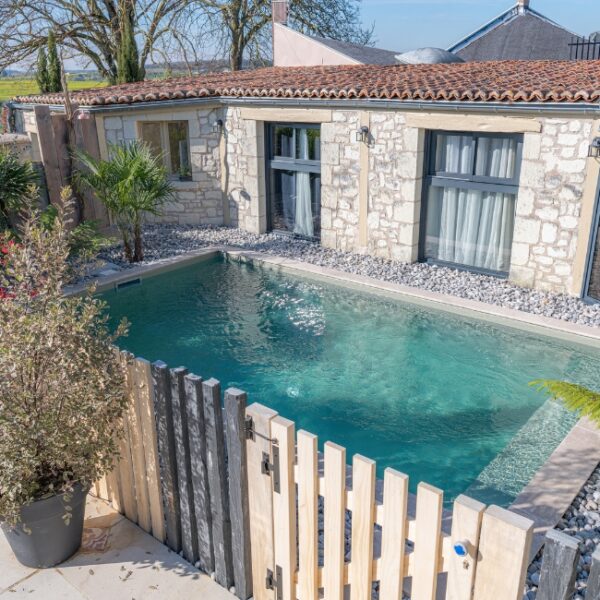 Piscine privée du Gite Lunaben près de Saumur dans le Maine-et-Loire