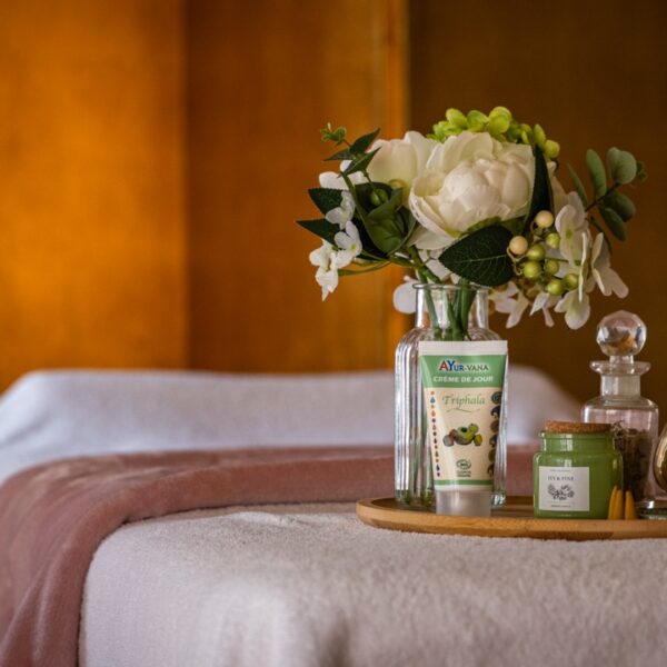 Lit de l'Hôtel Le Cep à Beaune en Côte d'Or