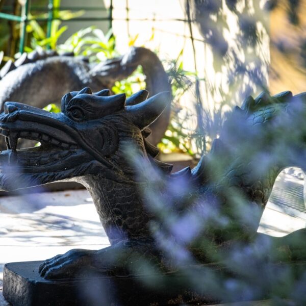 Sculpture de l'Hôtel Le Cep à Beaune en Côte d'Or