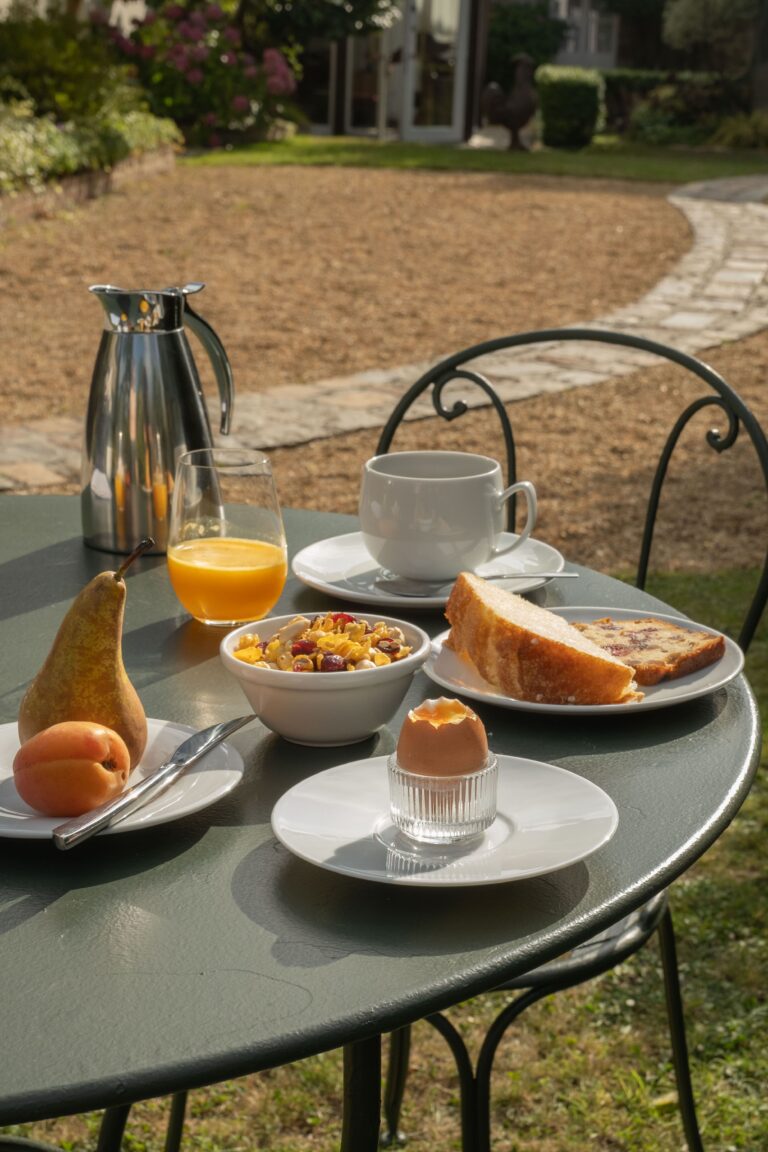 Déjeuner au restaurant gastronomique étoilé de l'hôtel Le Manoir du Lys en Normandie dans l'Orne