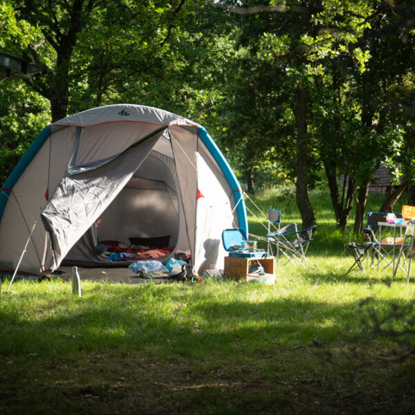 Tente du Camping de Briange proche de la grotte chauvet en Ardèche