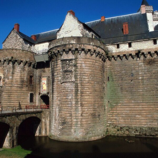 Lieux touristique proche de l'Hôtel Ibis Nantes Centre Tour Bretagne en Loire Atlantique
