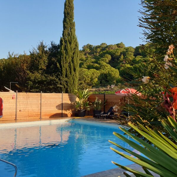 Piscine du camping Figurotta 3* près de Narbonne dans l'Aude