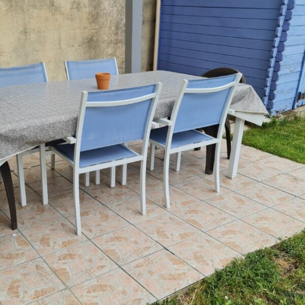 Table d'extérieur du Gîte les Mouettes en Baie de Somme