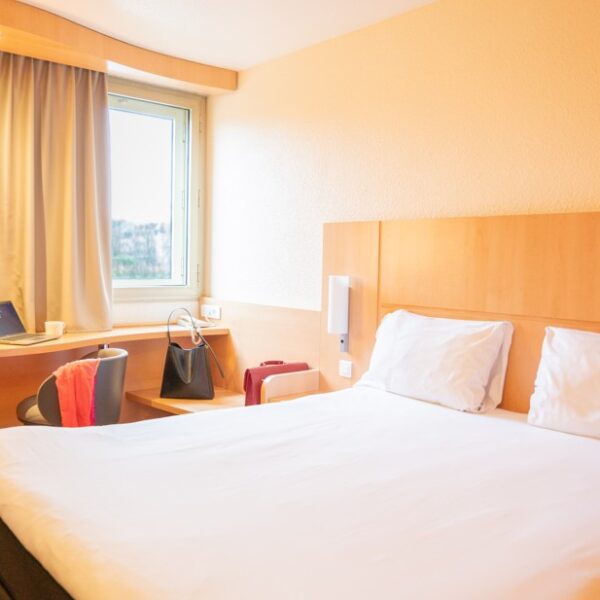 Chambre double de l'Hôtel Ibis Nantes Centre Gare Sud en Loire Atlantique