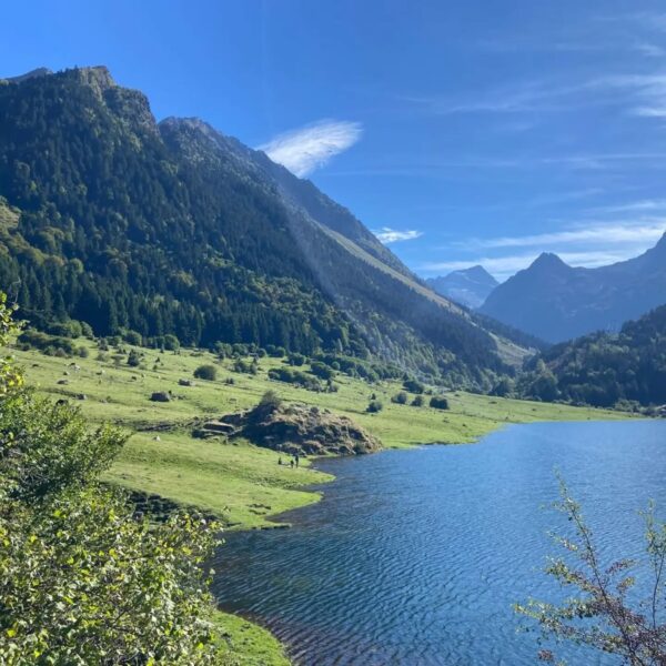 Lac près du camping Pyrénées Natura Flower dans les Hautes-Pyrénées