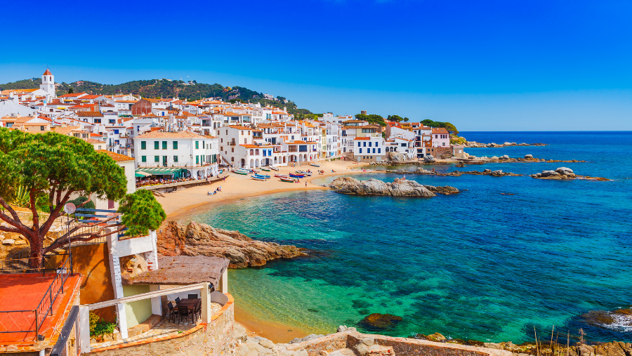 Un village près de Barcelone où les chiens sont acceptés, en Espagne
