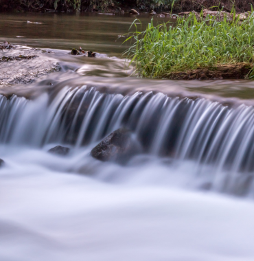 cascade de l'endre où les chiens peuvent se baigner en Provence