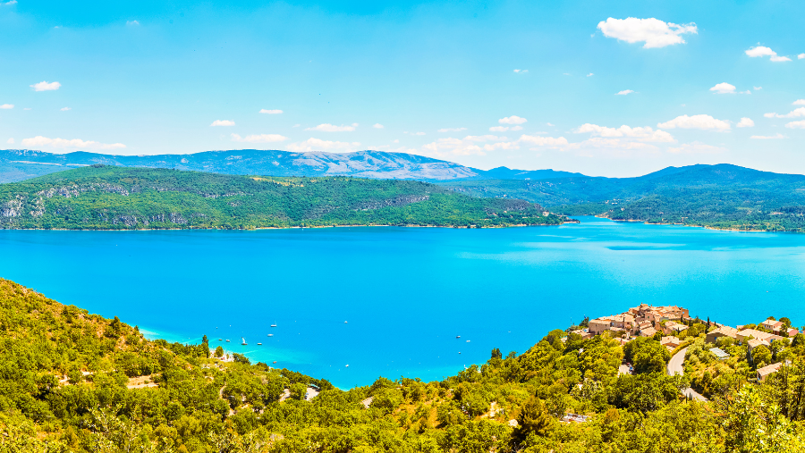 Où se baigner avec son chien en Provence ?