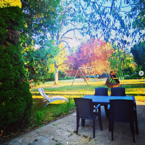 La terrasse et le jardin - Le Cottage en Haute-Saône à Lavoncourt