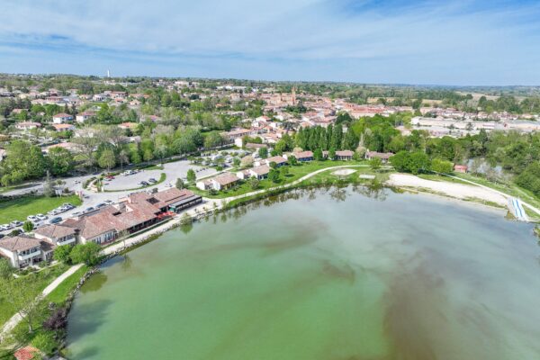 Village Club*** MILEADE Samatan