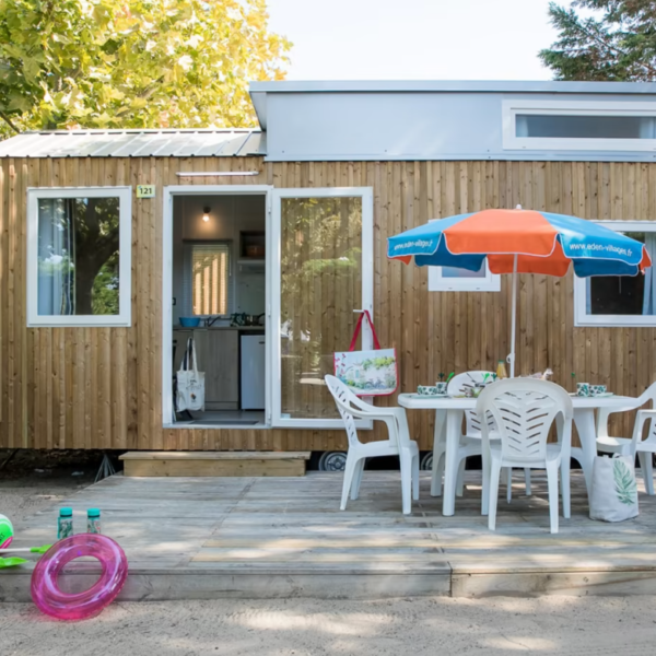 Mobilhome du Camping Eden Villages L'Océan & Spa sur l'Ile de Ré en Charente Maritime sur la Côte Atlantique