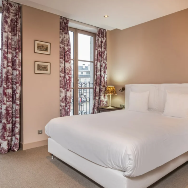 Chambre communicante - Hostellerie de l'Ecu de Bretagne, à Beaugency, dans la Vallée de la Loire