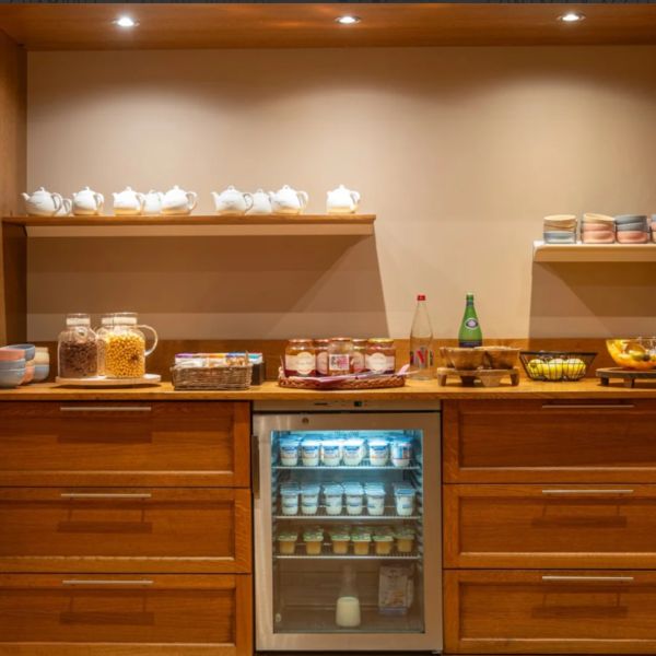 Petit-déjeuner - Hostellerie de l'Ecu de Bretagne, à Beaugency, dans la Vallée de la Loire