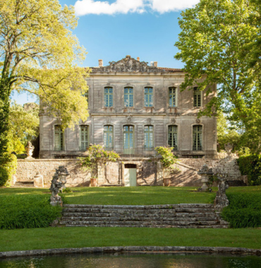 Château de l'Engarran accepte les chiens labellisé QUALIDOG dans le Languedoc