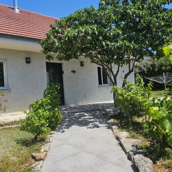 Gîte chiens acceptés dans le Jura - Gîte Animals Cocoon à Aiglepierre, Jura, Franche-Comté