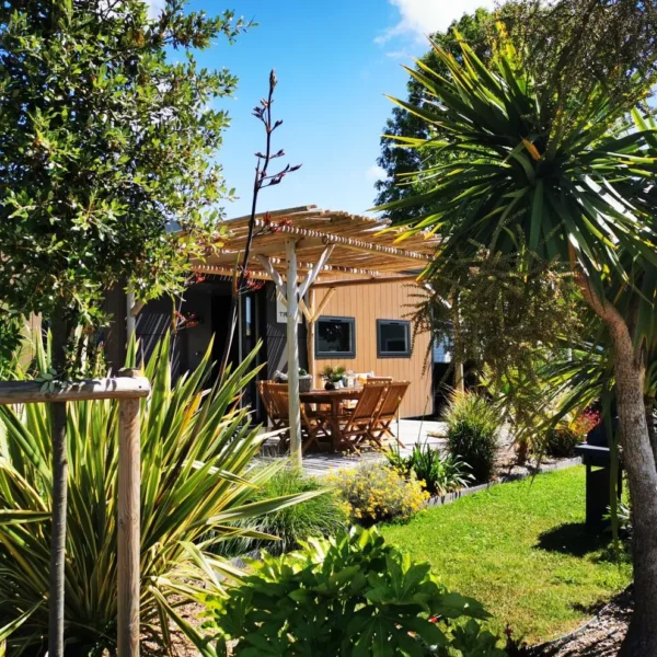 Mobil-home chiens bienvenus avec terrasse au Camping Les Places Dorées, à Saint-Jean-de-Monts, en Vendée