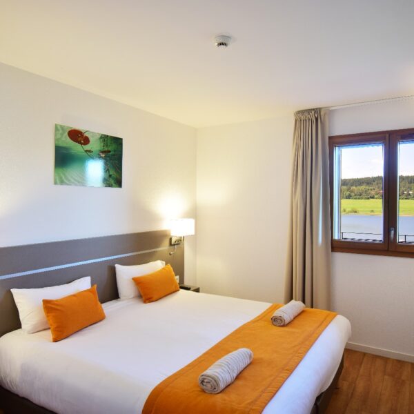 Suite de l'Hôtel SPA Les Rives Sauvages à Malbuisson dans le Haut Doubs en Franche Comté