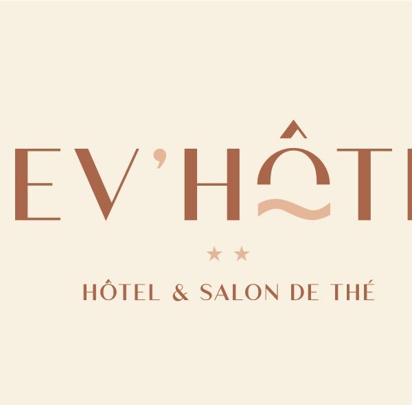 Logo du Rev'Hôtel à Lamalou les Bains dans l'Hérault dans le Parc Naturel du Haut Languedoc
