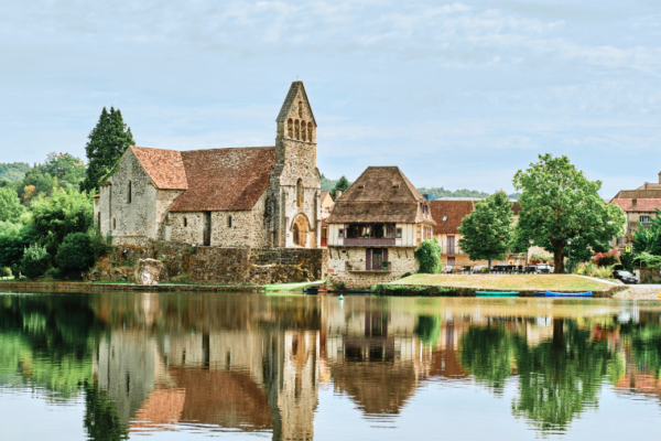 Visiter la Corrèze avec un chien