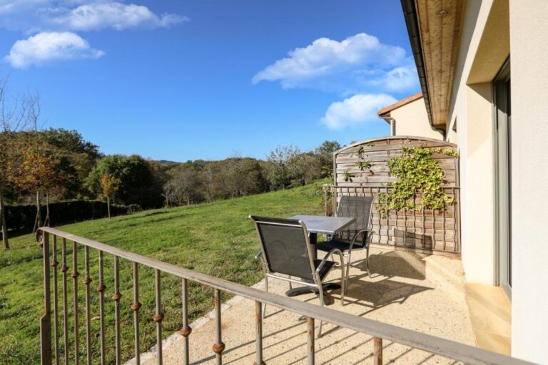 Hotel le Mas de Castel à Sarlat la canéda - animaux acceptés - vacances avec son chien en Périgord