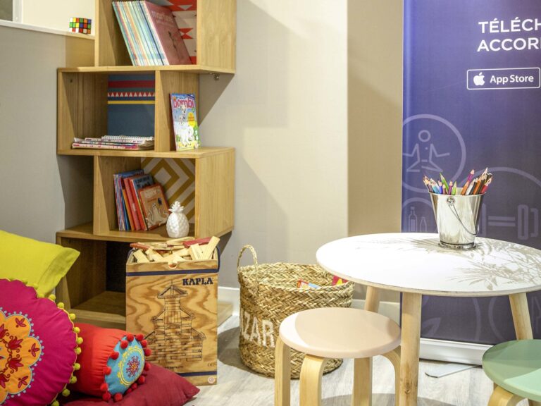 Espaces pour les enfants dans l'hôtel Novotel Perpignan nord à Rivesaltes dans les Pyrénées-Orientales