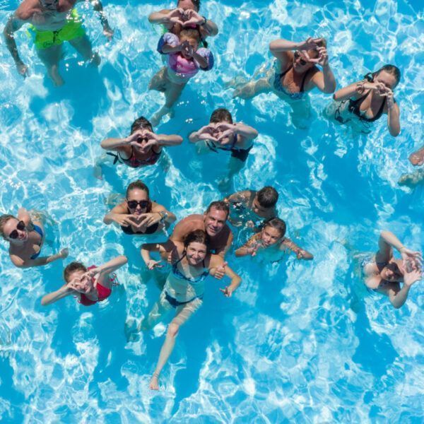 Piscine du camping de saint pardoux en haute vienne