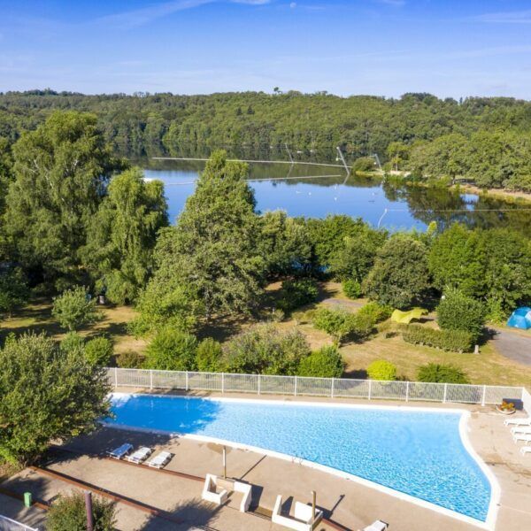 Piscine du camping de saint pardoux en haute vienne