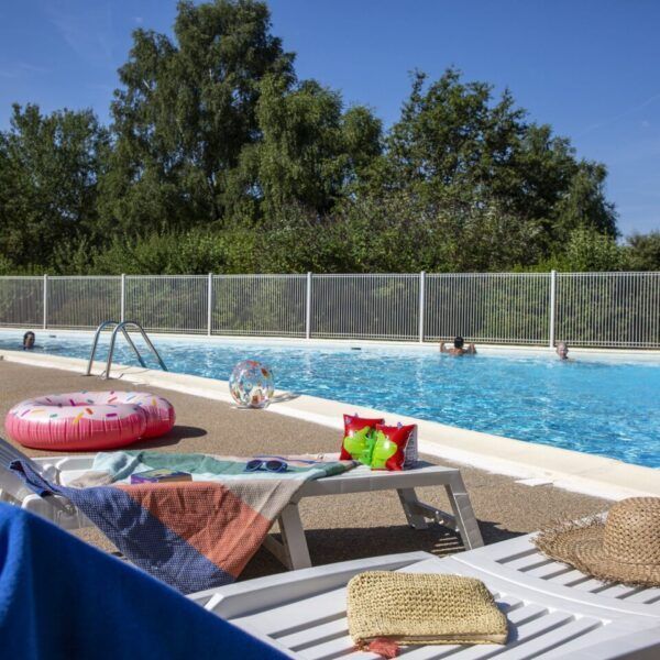 Piscine du camping de saint pardoux en haute vienne