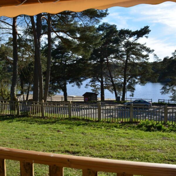 Casa mobile nel campeggio sul lago, Aquadis Loisirs con vista sul Lago della Valette