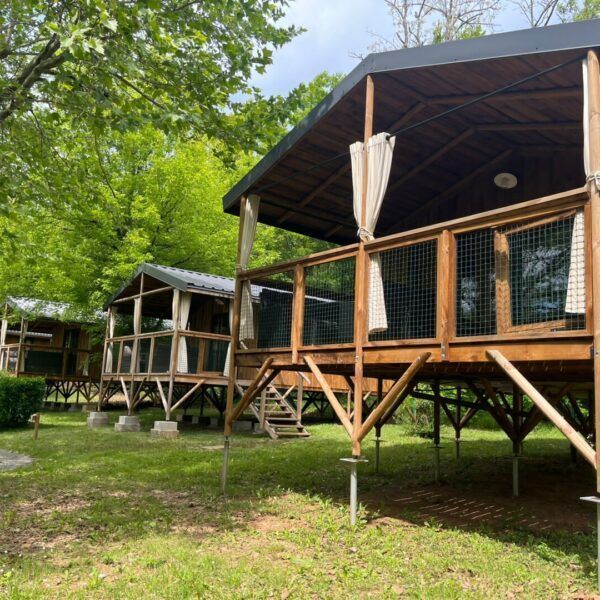 affitti vacanze nel campeggio Aquadis Loisirs - Camping de Collonges-la-Rouge *** a Corrèze