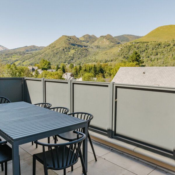 Panoramic terrace of Gite de L'Eterle, mountain house in None in the Hautes Pyrénées in Occitanie