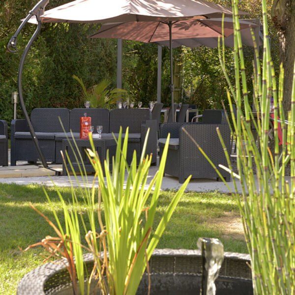 Jardins de l'Hôtel Le Prieure à Argenton-sur-Creuse dans l'Indre à St Marcel en Centre Val de Loire