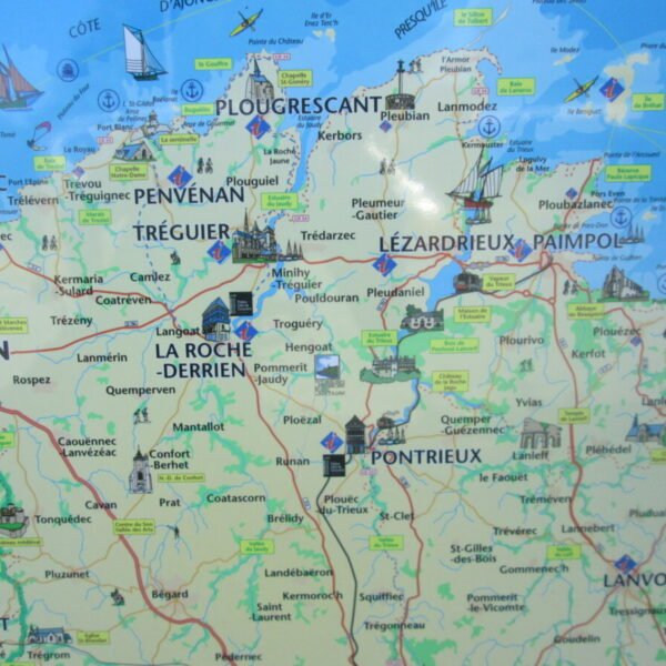 Mapa de situación geográfica de las Gîtes du Manoir de Kerhir en Bretaña, en Trédarzec, en las Costas de Armor