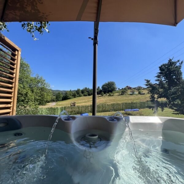 SPA at Cottage Jasper by Roof n'Woof in the Vosges in the Grand Est in Tholy